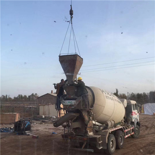 大兴安岭“精准瞄准”—— 吊车的 “定位导航” 技术